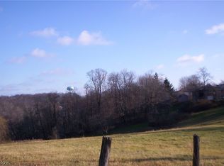 Hindman Ln, Weirton, WV 26062