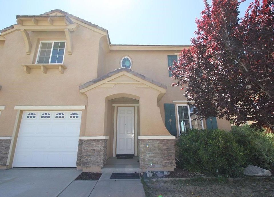 1st image of 11923 Forrest Park Ln