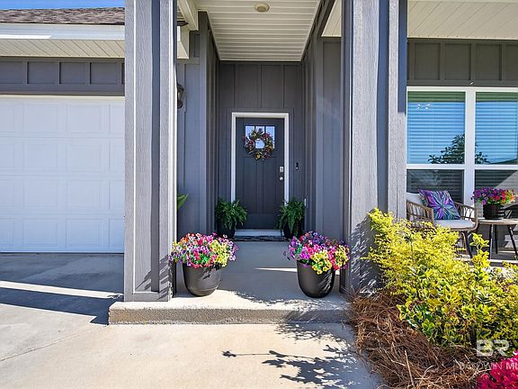 4th image of 13386 Shoshoney Cir