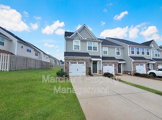 220 Clearwood Dr, Simpsonville, SC 29681
