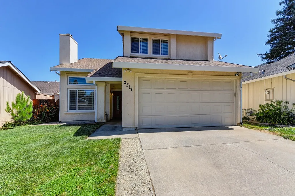 2317 Walnut Grove Way photo 1