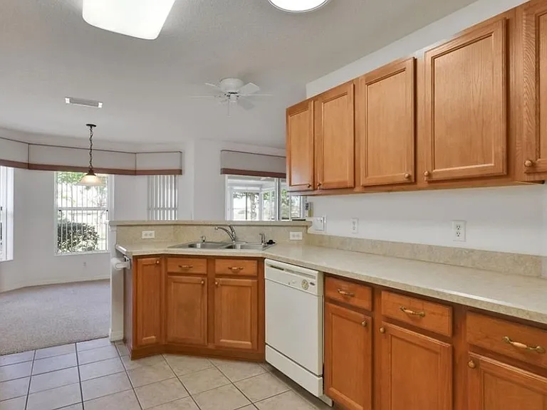 10003 SW 90th Loop — Photo 7