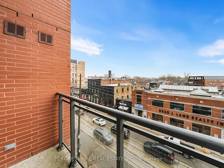 775 King St W #425 — Photo 20
