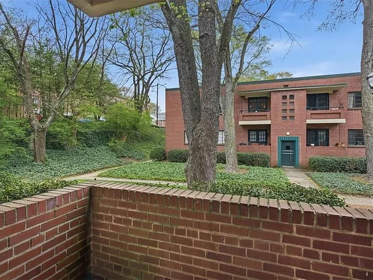 1381 Normandy Dr #2 — Photo 16