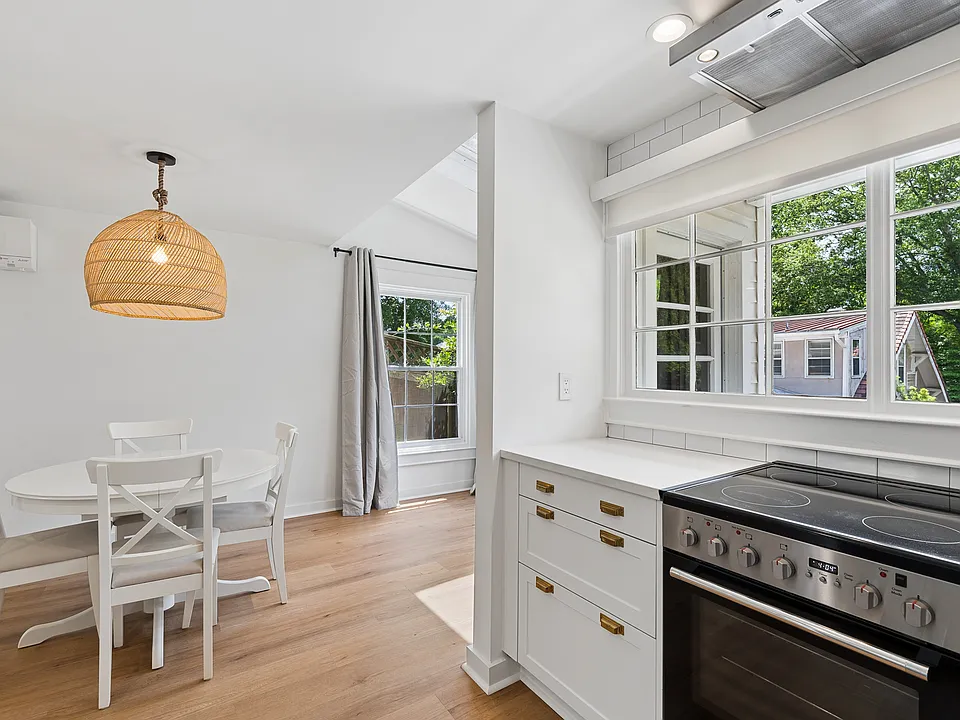 20 Westminster Dr NE #1/2
