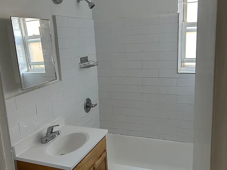134-25 Cherry Ave #2B — Photo 3