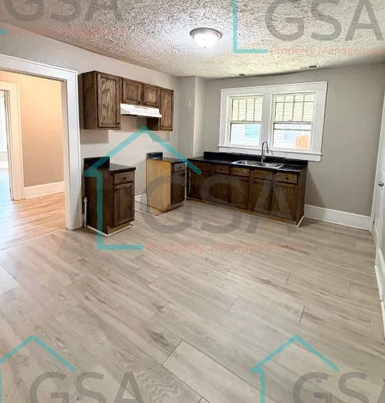 19 Watson Ave — Photo 5