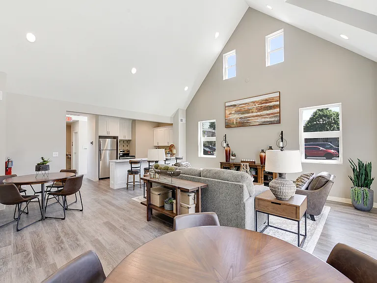 788 Inland Cir — Photo 11