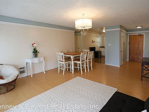 2nd image of 1227 Anza St APT 7