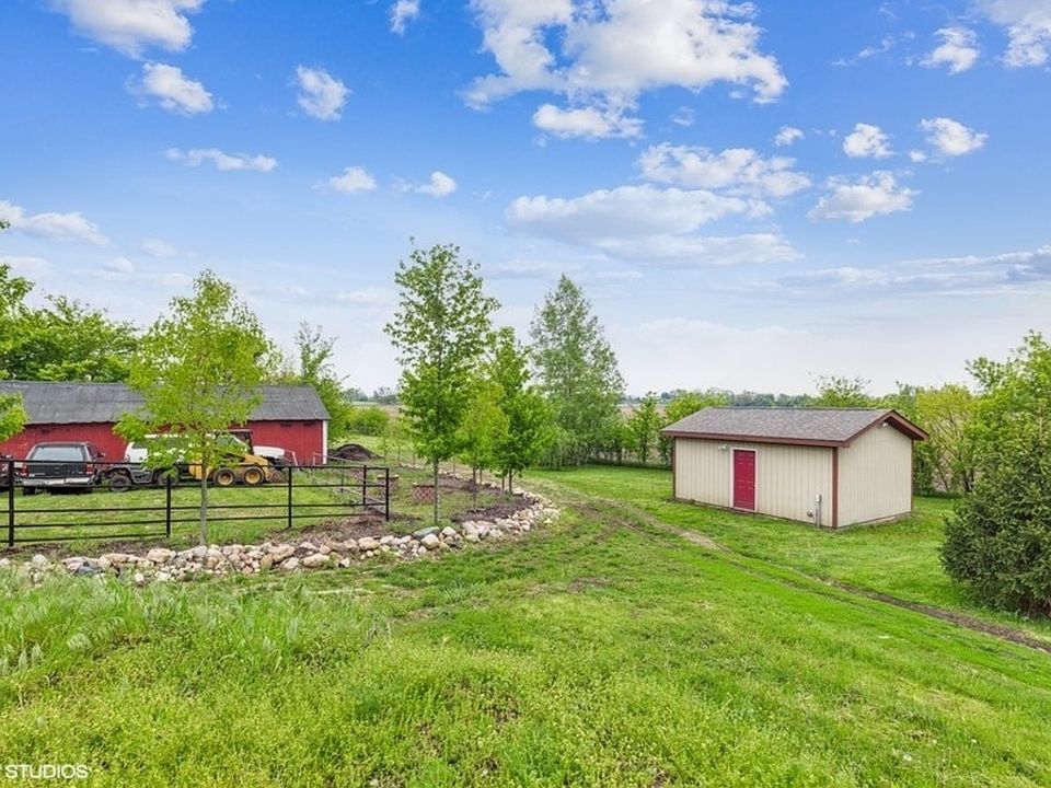 3004 Raffel Rd, Woodstock, IL 60098 Zillow