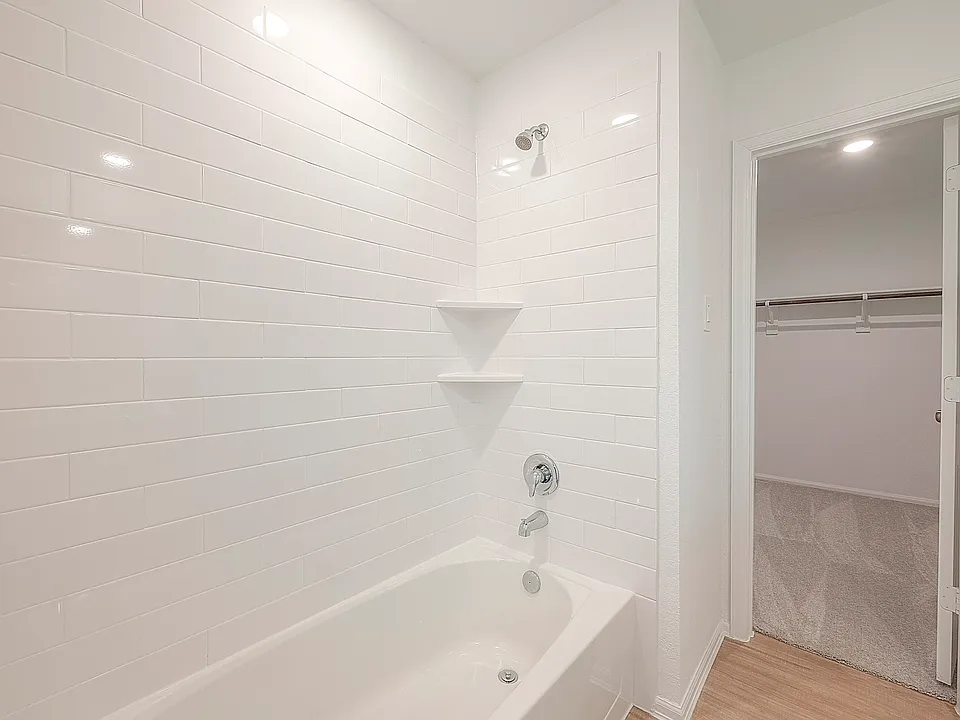 1491 Las Cuevas Dr