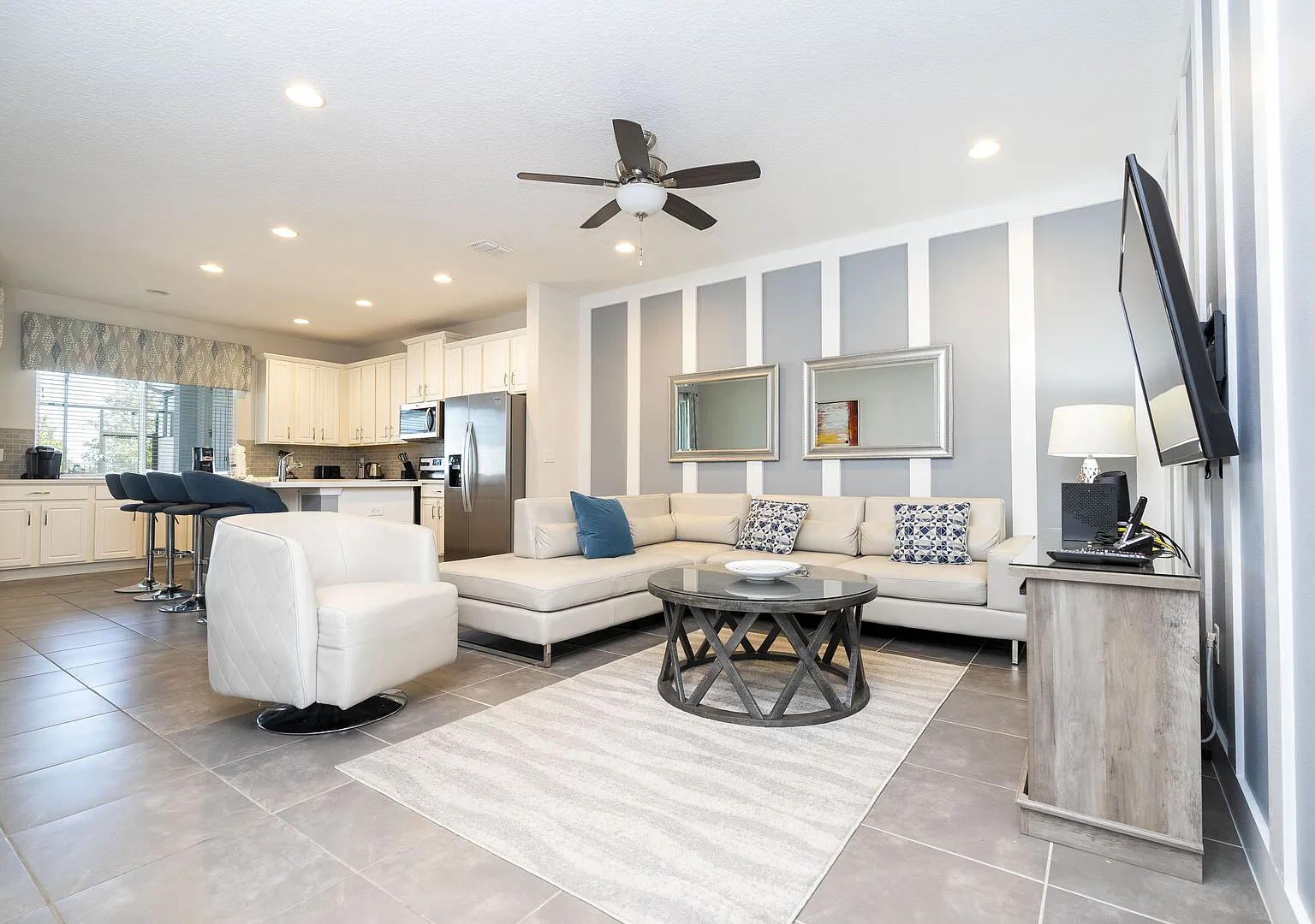 1543 CP - Opulent 4BR Townhome: Private Pool, Solara Resort — Photo 3