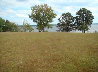 130 Lakeside Estates Rd, Springville, TN 38256