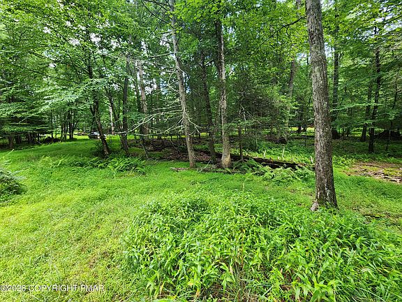 3rd image of LOT 6 Laurel Crsg Cir