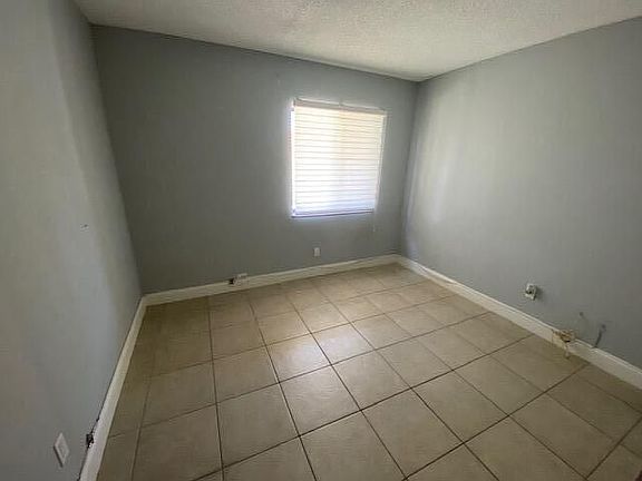 3rd image of 6023 10th Ave N APT 116