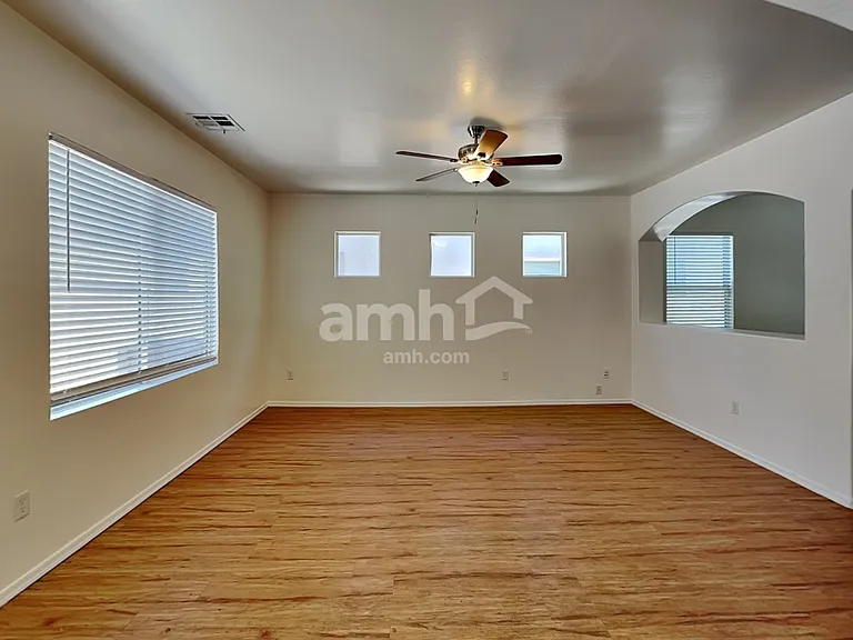 4242 E Baylor Ln — Photo 8