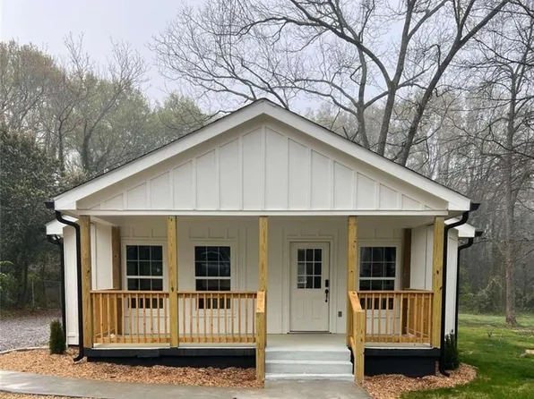 618 Davis St, Monroe, GA 30655