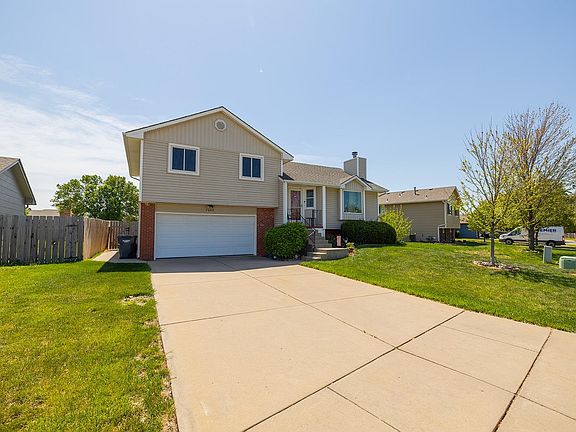 2nd image of 7609 E Winterberry St