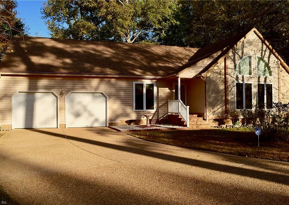 1st image of 101 Providence Ln