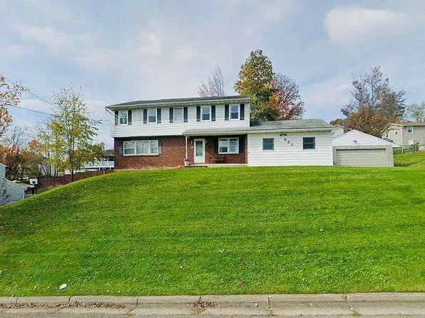 923 Squires Ave, Endicott, NY 13760
