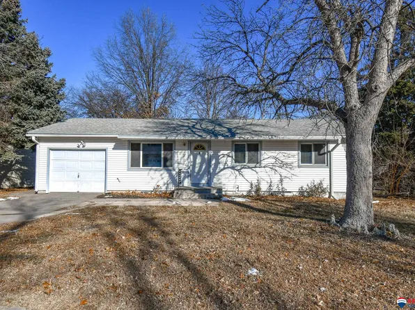 2200 Wildwood Pl, Lincoln, NE 68512
