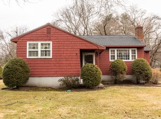 17 Putney Ln, Lynnfield, MA 01940