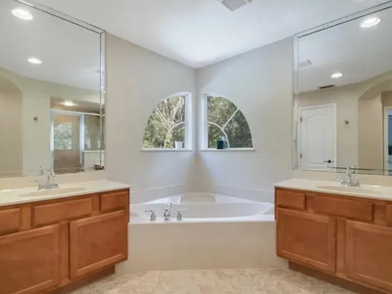 2182 Camel Lake Ct — Photo 10