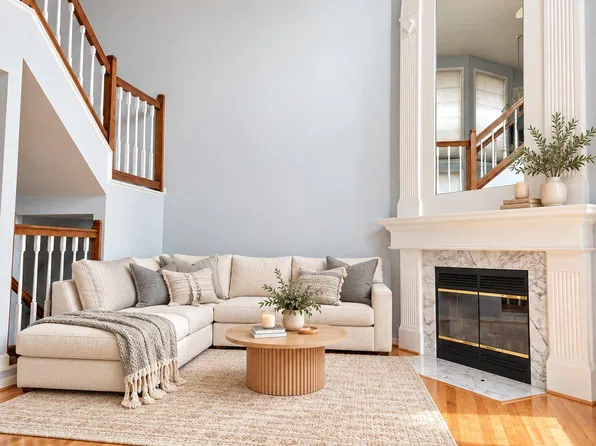 21161 Crocus Ter, Ashburn, VA 20147