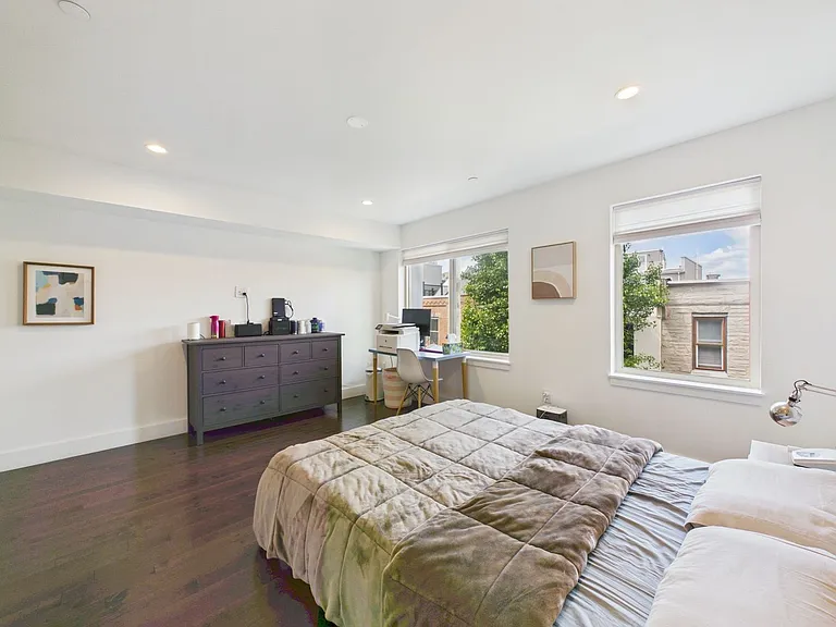 1335 S Garnet St — Photo 46
