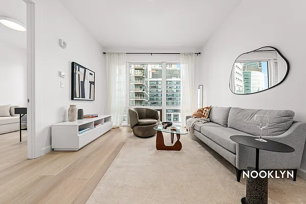 Rented by Nooklyn NYC LLC | media 6