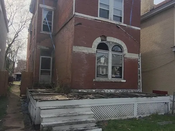 1717 Greenup St, Covington, KY 41011