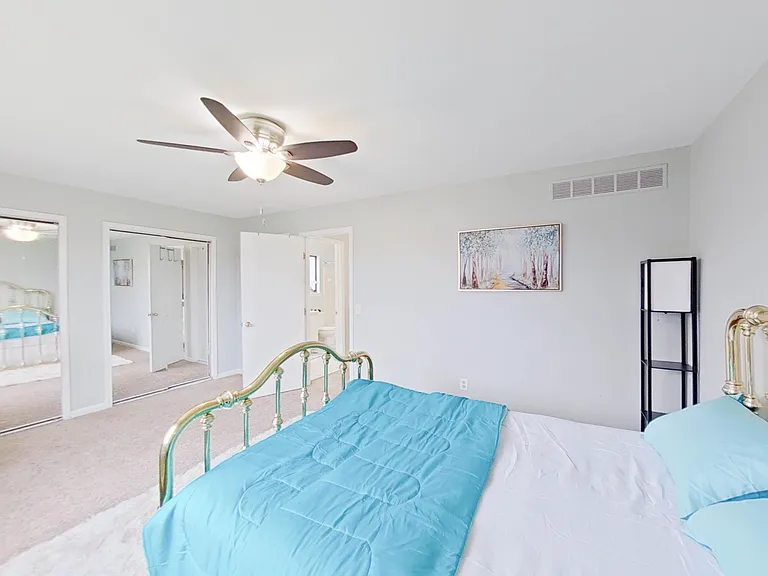1477 Fairfax Dr — Photo 5