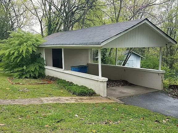 3rd image of 309 Sweetland Dr