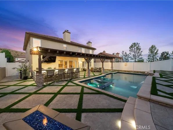 32491 The Old Rd, Castaic, CA 91384