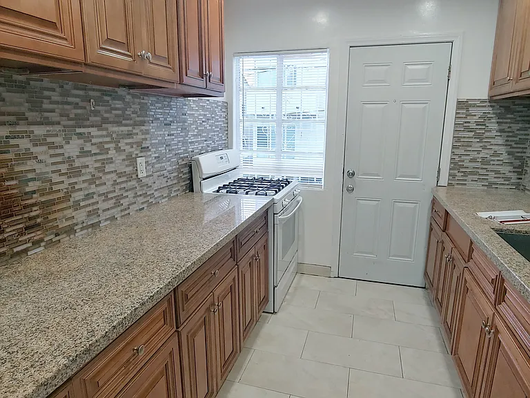 1207 S La Cienega Blvd #D — Photo 6
