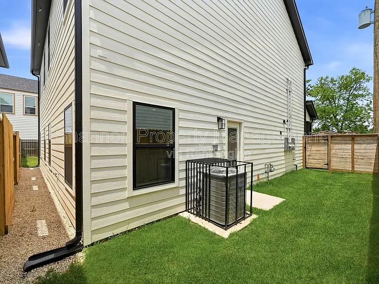 2107 Esther Dr #A — Photo 28