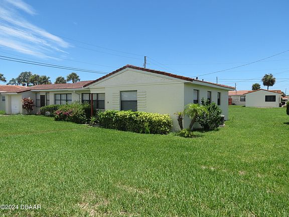 2nd image of 593 Flamingo Dr #B