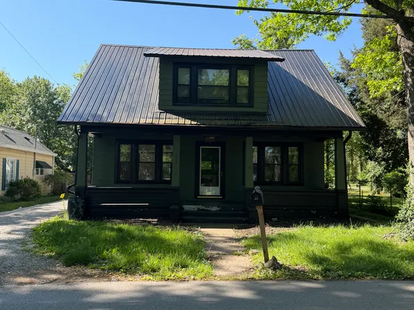 1912 Cypress St, Paris, KY 40361