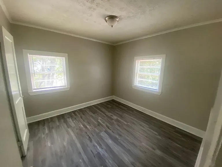 61 Lanier Dr — Photo 8