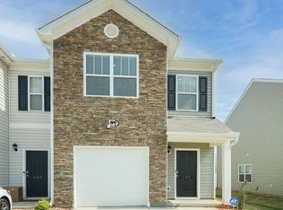 107 Sunriff Ct, Greer, SC 29651