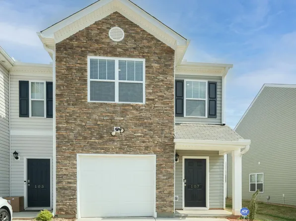 107 Sunriff Ct, Greer, SC 29651