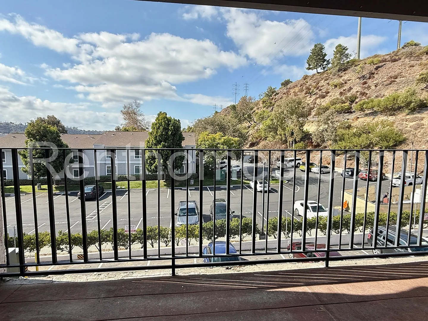 Mission Valley, 6780 Friars Rd #361, Wood Floors, Granite Counters, Controlled Access Building. — Photo 3