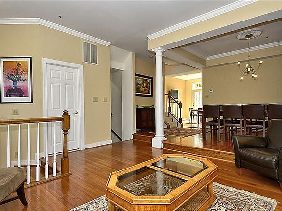 3rd image of 15756 Cherry Blossom Ln