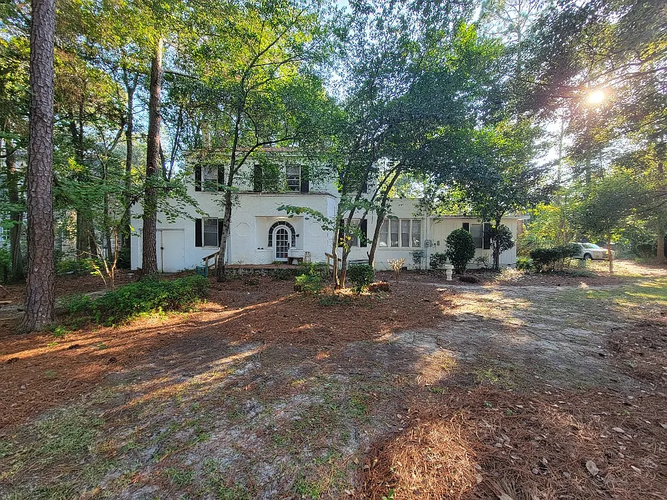 356 Savannah Ave #3