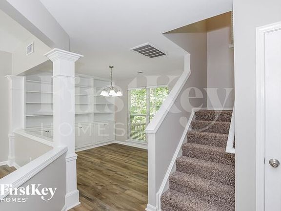 3rd image of 1546 Rumstone Ln
