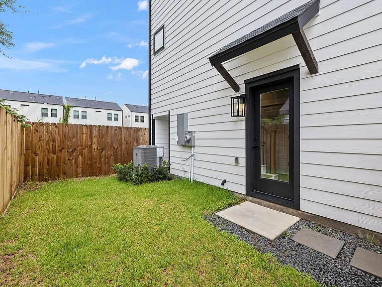 719 Thornton Rd #D — Photo 45