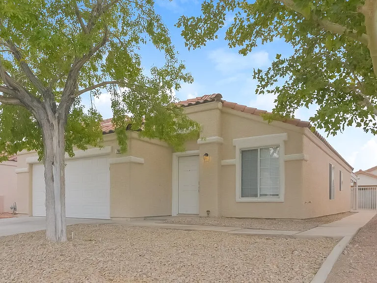 705 Orchid Tree Ln — Photo 3
