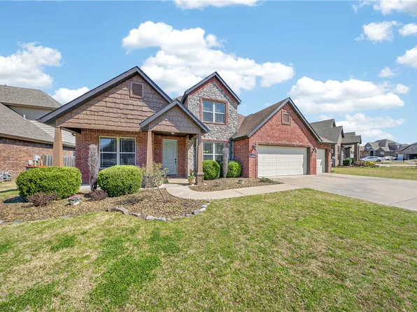 1008 Vista Bell Dr, Cave Springs, AR 72718