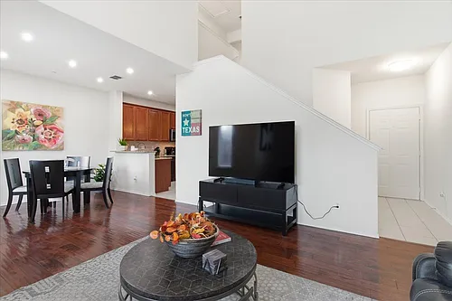 7237 Rembrandt Dr Photo 1