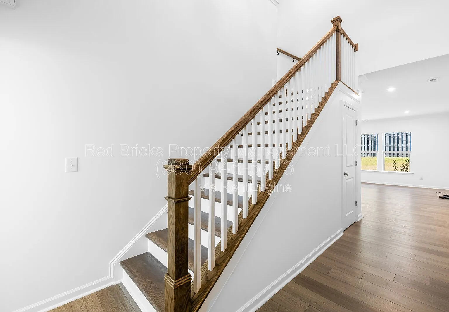 3 bed, 2.5 bath, 1856 sqft, $2,395 — Photo 3